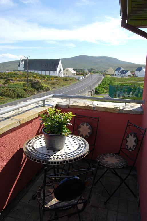 Achill Lodge Guest House Bunacurry Exterior photo