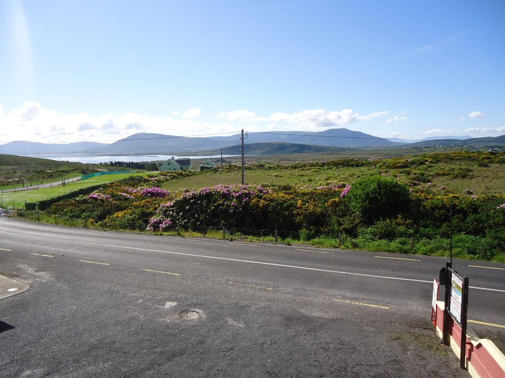 Achill Lodge Guest House Bunacurry Exterior photo